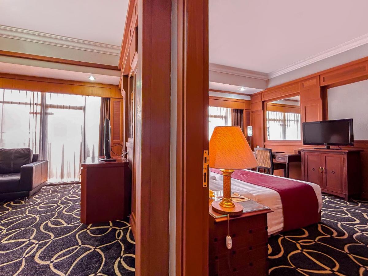 Planet Holiday Hotel&Residence Nagoya Buitenkant foto