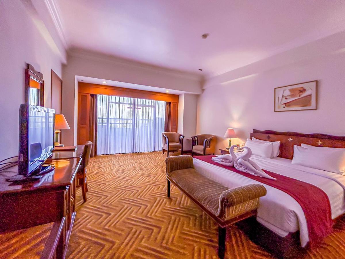 Planet Holiday Hotel&Residence Nagoya Buitenkant foto