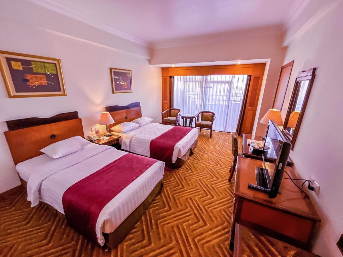 Planet Holiday Hotel&Residence Nagoya Buitenkant foto