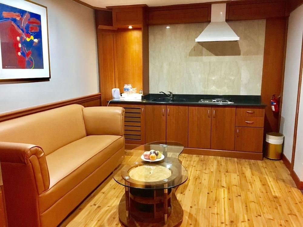 Planet Holiday Hotel&Residence Nagoya Buitenkant foto