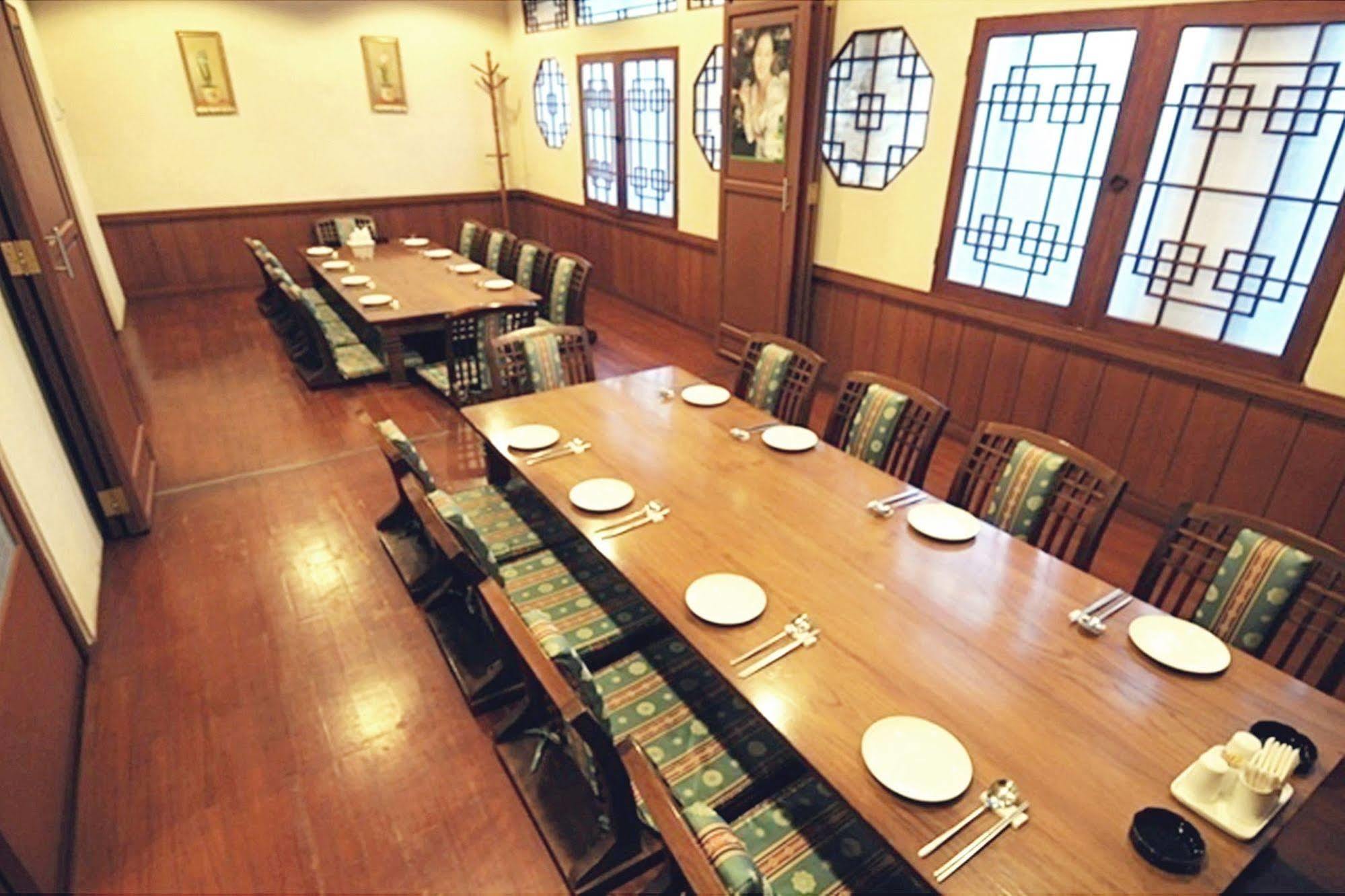 Planet Holiday Hotel&Residence Nagoya Buitenkant foto